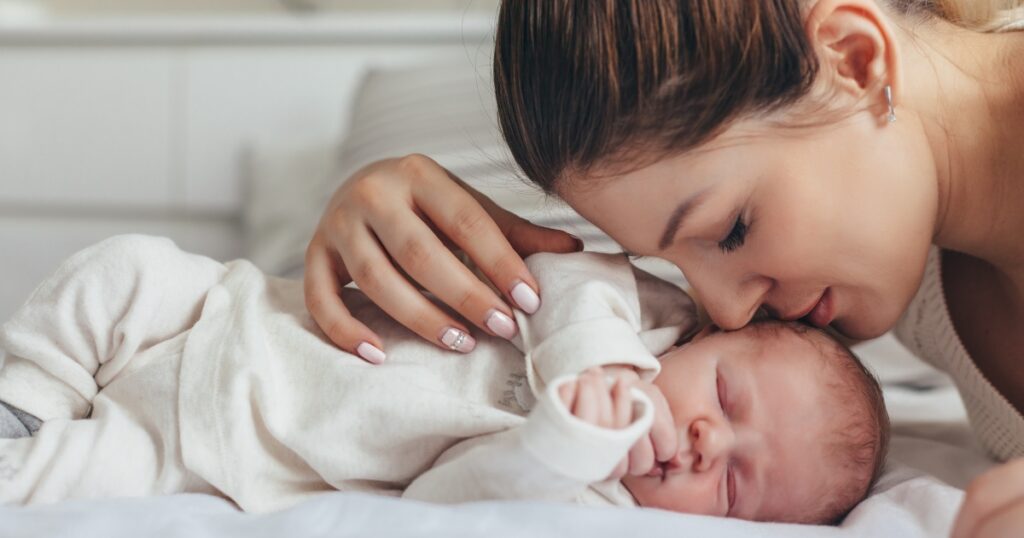Carla's Love School | Caring for Yourself in the Early Months of Infancy: A Professional Guide for Parents