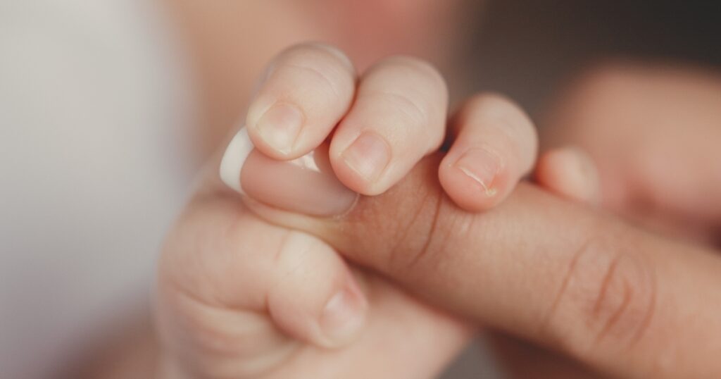 Carla's Love School | Caring for Yourself in the Early Months of Infancy: A Professional Guide for Parents